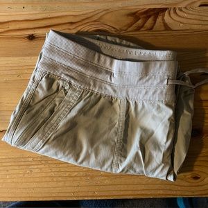 The North Face Aphrodite Capri Outdoor Pant